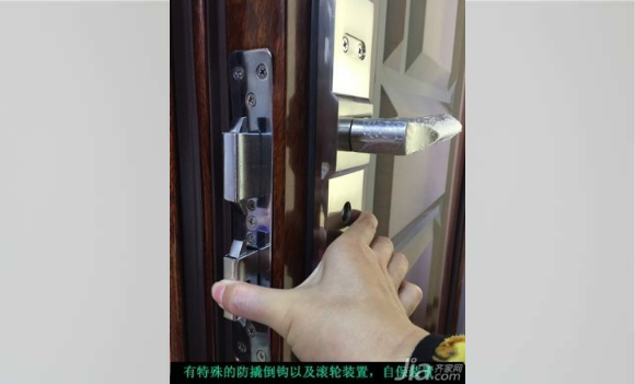 【新聞專欄-居家安全】如何選購防盜門的門鎖？